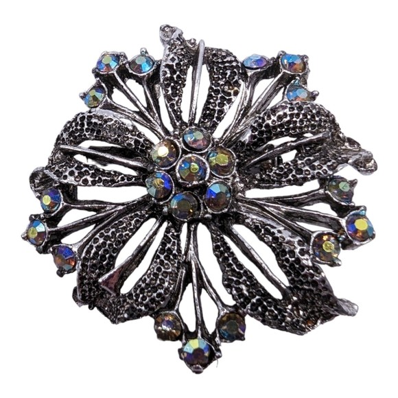 Vintage Aurora Borealis Rhinestone Silver Tone Flower Leaf Estate Brooch Pin - Picture 3 of 6